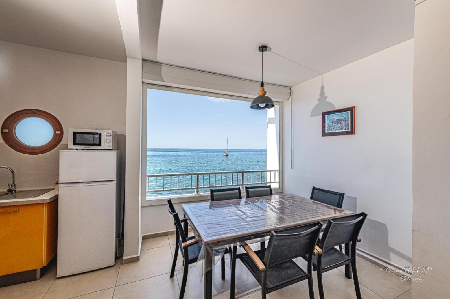 Saint-Pierre Les Penates - Appt Vue Mer Proche Plage מראה חיצוני תמונה